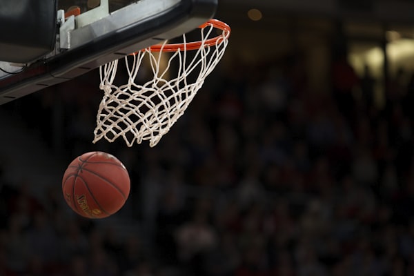 NBA常规赛MVP竞争格局